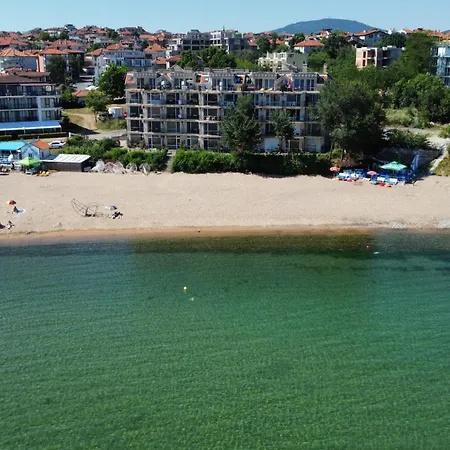 Porto Chernomoretz 公寓