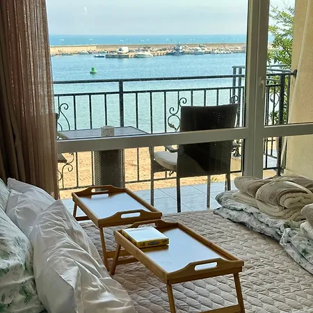 Daire Porto Beachfront *