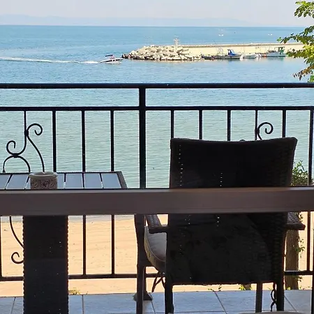 Porto Beachfront Lägenhet Tjernomorets