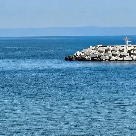 Apartment Porto Chernomoretz *