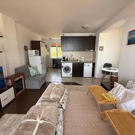 Porto Chernomoretz Черноморец