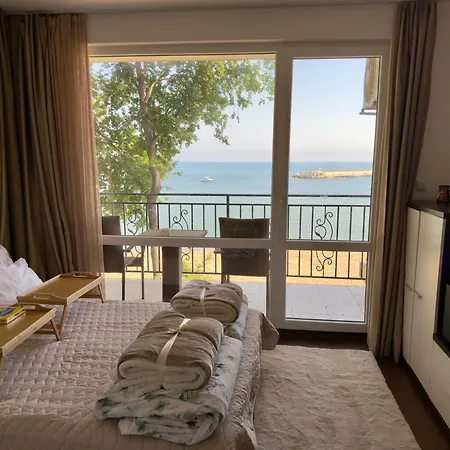 Lejlighed Porto Beachfront *